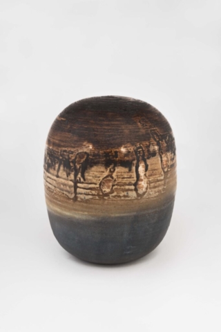 Toshiko Takaezu, Black, brown pot with fingerprints, c. 1970. Porcelain. Columbus Museum of Art: Gift of the Artist. ©Family of Toshiko Takaezu